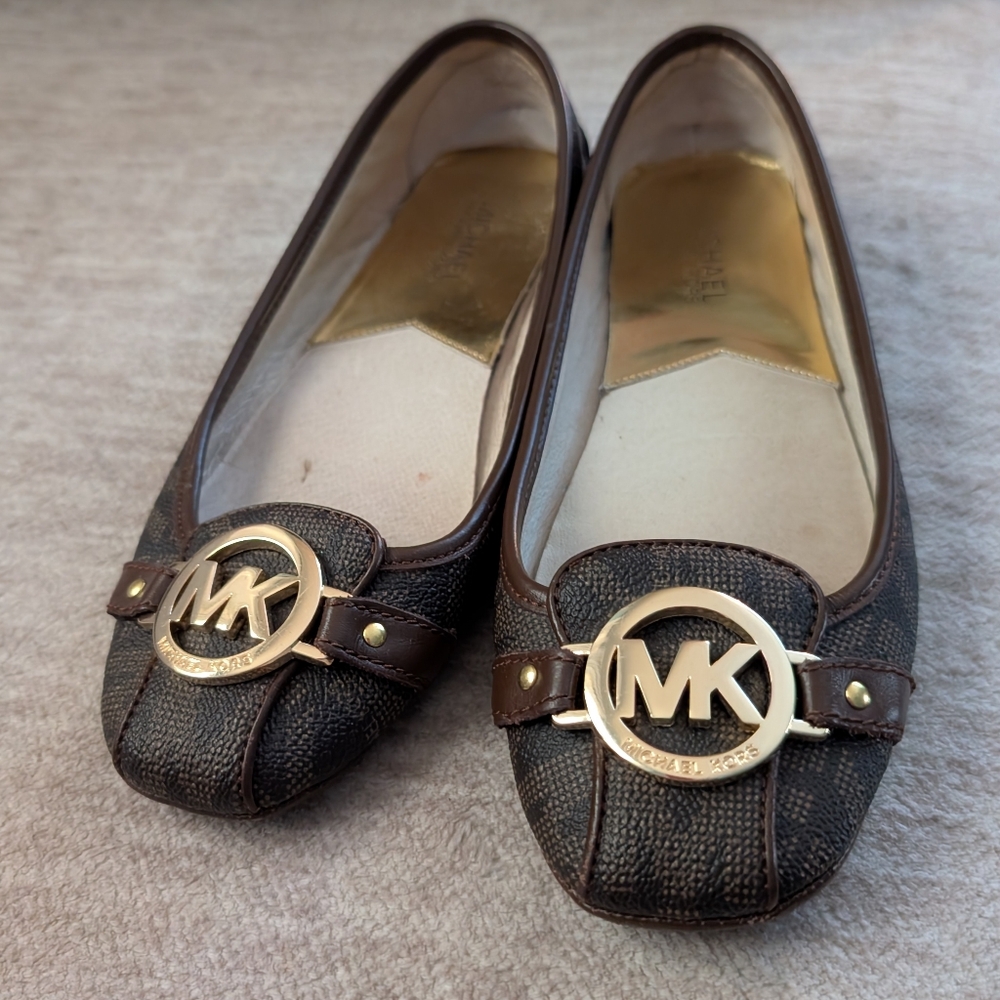 Michael Kors Brown Flats with Gold Accents Size 8